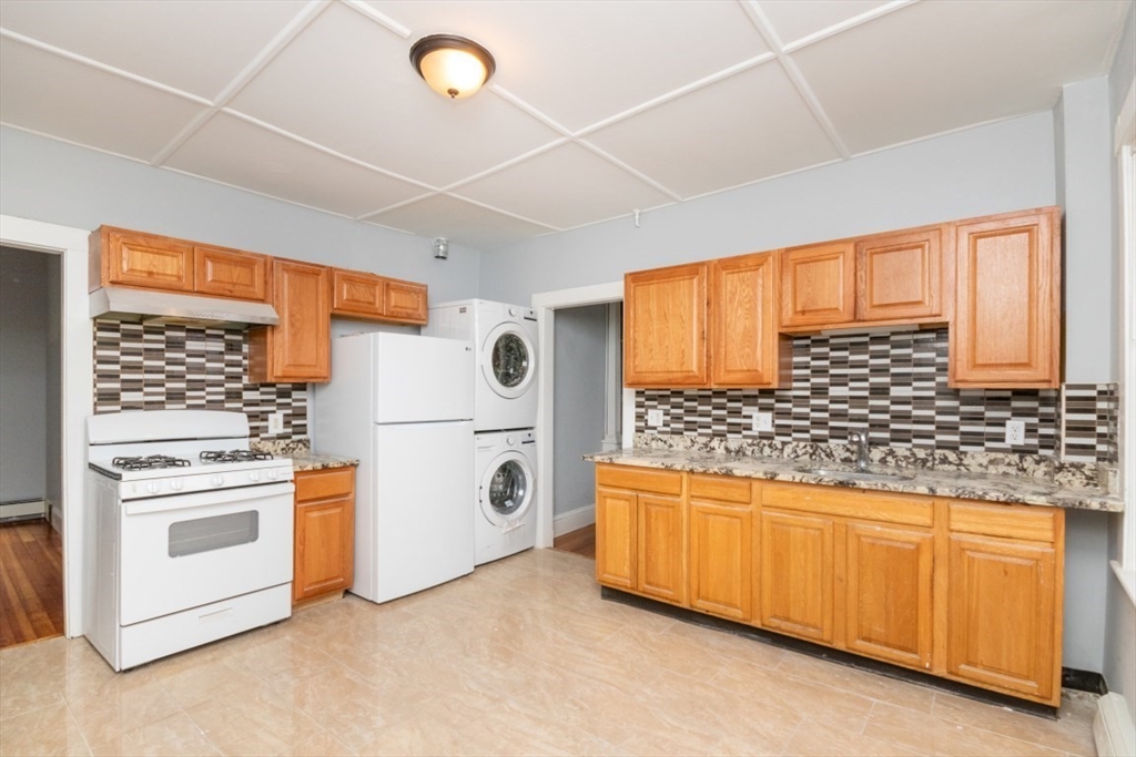5 Semont Road, Boston, Massachusetts, 3 Bedrooms Bedrooms, 7 Rooms Rooms,1.5 BathroomsBathrooms,Residential Lease,For Rent,Semont Road,73511875