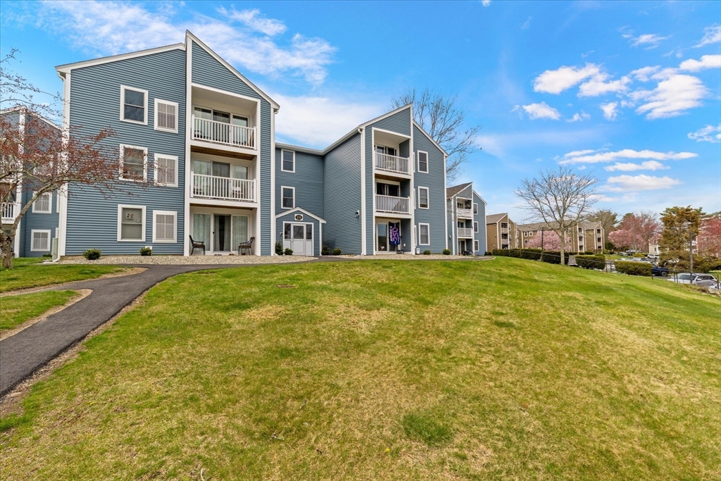 2 Marc Dr, Plymouth, Massachusetts, 2 Bedrooms Bedrooms, 5 Rooms Rooms,2 BathroomsBathrooms,Residential,For Sale,Marc Dr,73511877