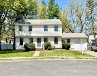 1 Brewster Dr, Needham, Massachusetts, 4 Bedrooms Bedrooms, 8 Rooms Rooms,1.5 BathroomsBathrooms,Residential Lease,For Rent,Brewster Dr,73509131