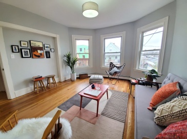 25 Kensington Ave, Somerville, Massachusetts, 3 Bedrooms Bedrooms, 5 Rooms Rooms,2 BathroomsBathrooms,Residential Lease,For Rent,Kensington Ave,73501162
