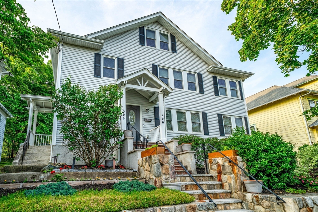324 Mount Auburn St, Watertown, Massachusetts, 4 Bedrooms Bedrooms, 7 Rooms Rooms,2 BathroomsBathrooms,Residential,For Sale,Mount Auburn St,73479989