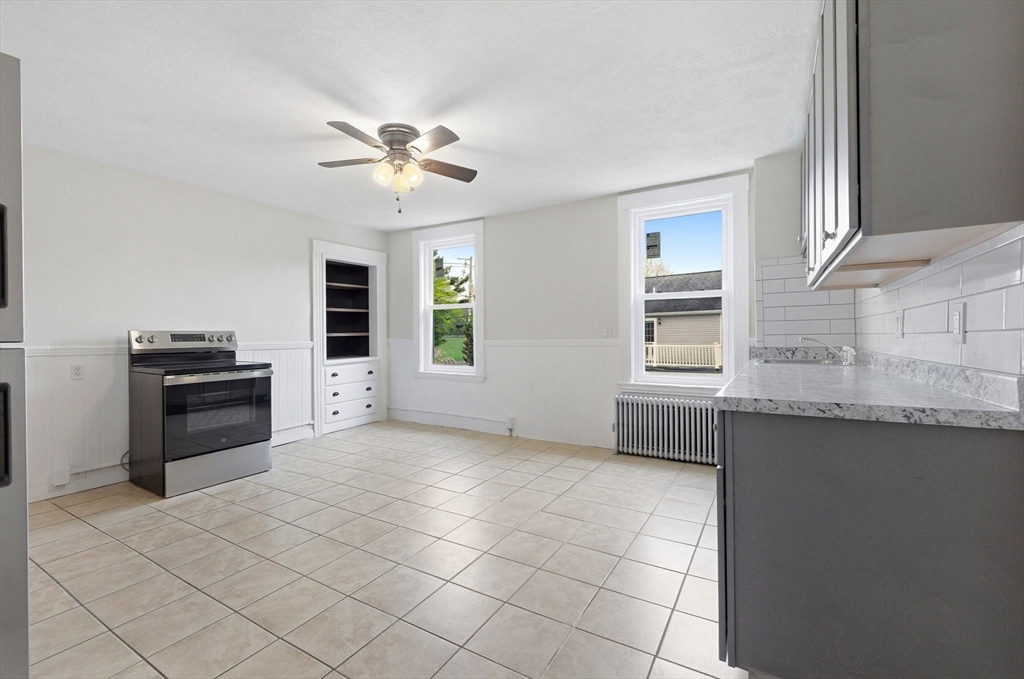 84 Margin St, Peabody, Massachusetts, 2 Bedrooms Bedrooms, 7 Rooms Rooms,1 BathroomBathrooms,Residential Lease,For Rent,Margin St,73511924