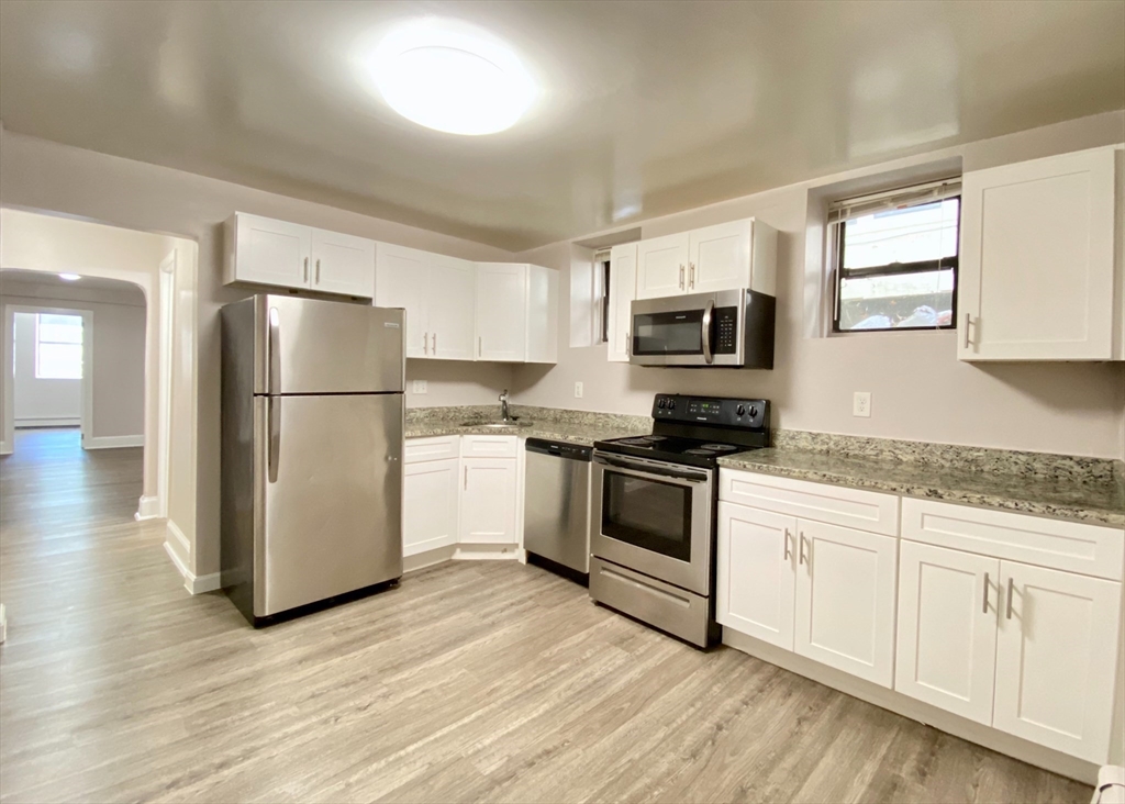 46 Waverly Street, Boston, Massachusetts, 3 Bedrooms Bedrooms, 5 Rooms Rooms,1 BathroomBathrooms,Residential Lease,For Rent,Waverly Street,73511941