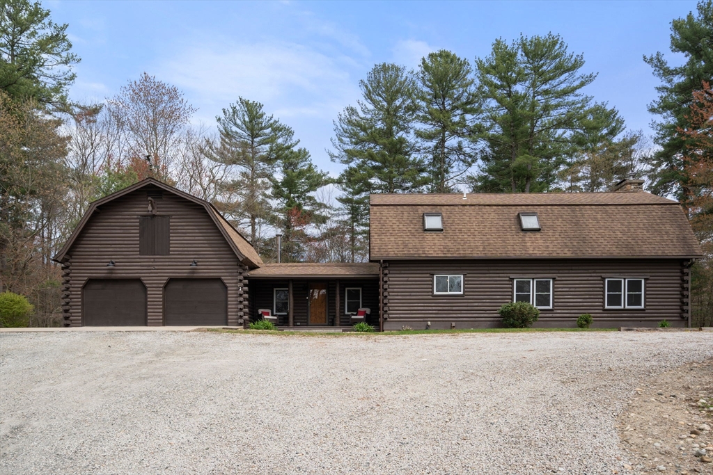 273 Lake St, Bellingham, Massachusetts, 3 Bedrooms Bedrooms, 9 Rooms Rooms,2 BathroomsBathrooms,Residential,For Sale,Lake St,73512060