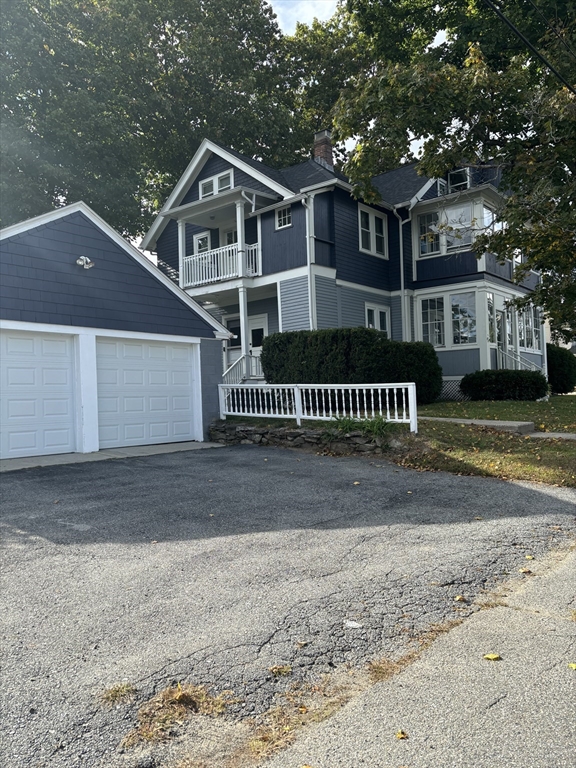 2 Calumet Ave, Worcester, Massachusetts, 2 Rooms Rooms,1 BathroomBathrooms,Residential Lease,For Rent,Calumet Ave,73512092