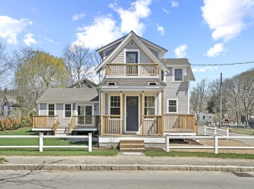 33 Vineyard Ave, Oak Bluffs, Massachusetts, 3 Bedrooms Bedrooms, 13 Rooms Rooms,2.5 BathroomsBathrooms,Residential,For Sale,Vineyard Ave,73511961