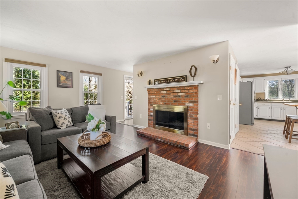 33 Billington Sea Rd, Plymouth, Massachusetts, 3 Bedrooms Bedrooms, 7 Rooms Rooms,2 BathroomsBathrooms,Residential,For Sale,Billington Sea Rd,73511156