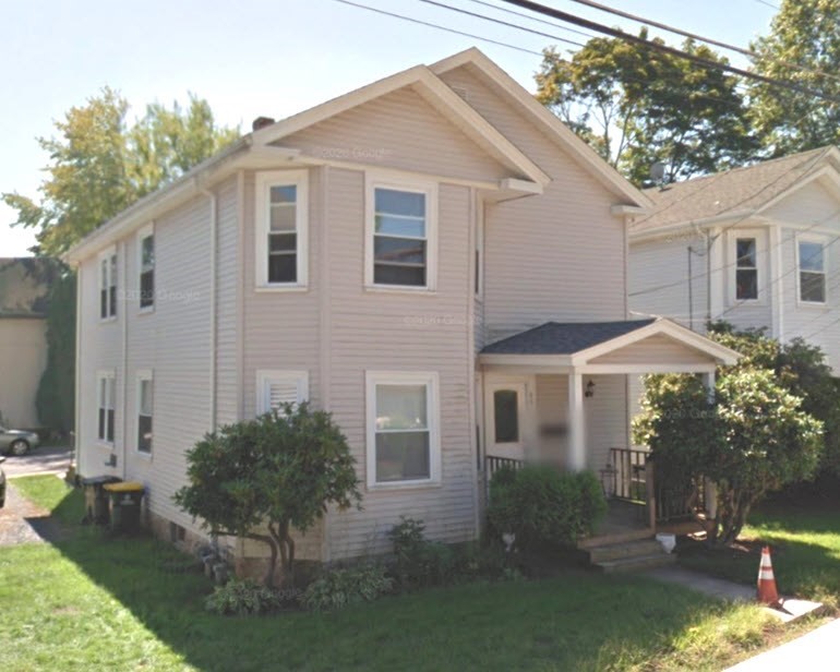 88 Crescent, Franklin, Massachusetts, 2 Bedrooms Bedrooms, 5 Rooms Rooms,1 BathroomBathrooms,Residential Lease,For Rent,Crescent,73512004
