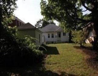 162 East Side Parkway, Newton, Massachusetts, 3 Bedrooms Bedrooms, 6 Rooms Rooms,1 BathroomBathrooms,Residential Lease,For Rent,East Side Parkway,73512108