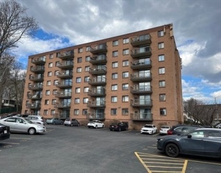 500 Salem St, Medford, Massachusetts, 2 Bedrooms Bedrooms, 5 Rooms Rooms,2 BathroomsBathrooms,Residential Lease,For Rent,Salem St,73512028