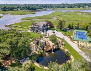 67 Border St, Scituate, Massachusetts, 6 Bedrooms Bedrooms, 23 Rooms Rooms,6.5 BathroomsBathrooms,Residential,For Sale,Border St,73504445