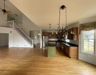4 Broadleaf Circle, East Longmeadow, Massachusetts, 3 Bedrooms Bedrooms, 6 Rooms Rooms,3.5 BathroomsBathrooms,Residential Lease,For Rent,Broadleaf Circle,73512135