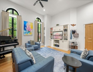 21 Father Francis Gilday, Boston, Massachusetts, 2 Bedrooms Bedrooms, 5 Rooms Rooms,2 BathroomsBathrooms,Residential Lease,For Rent,Father Francis Gilday,73512140