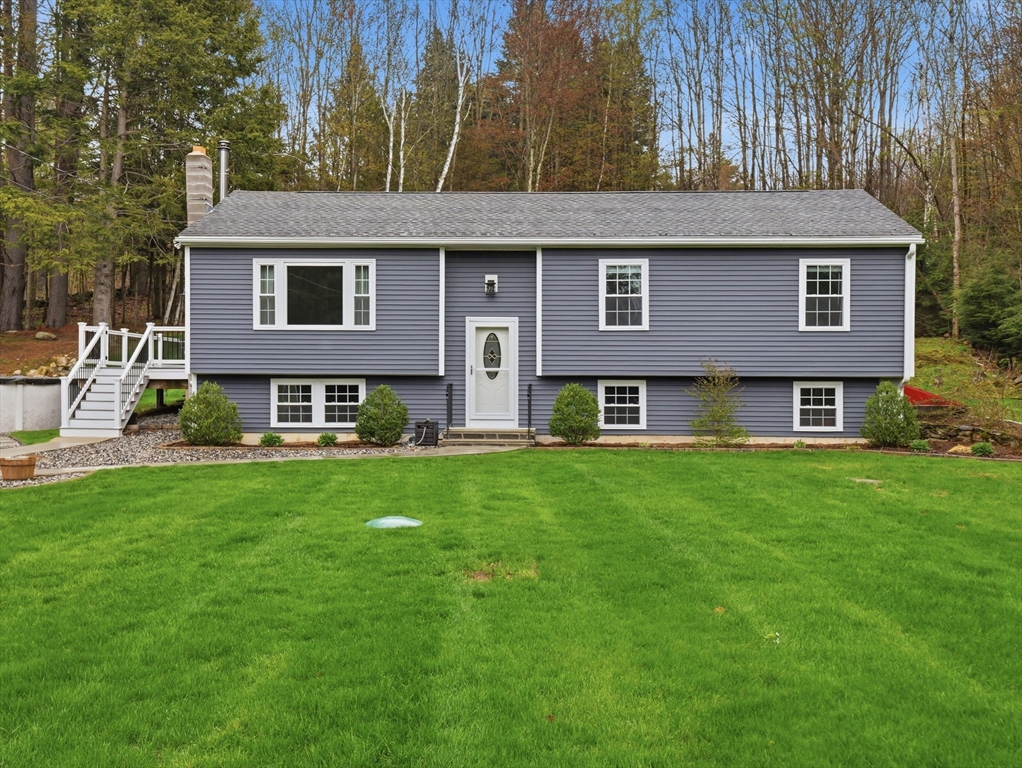522 Barre Rd, Templeton, Massachusetts, 3 Bedrooms Bedrooms, 10 Rooms Rooms,1 BathroomBathrooms,Residential,For Sale,Barre Rd,73512137