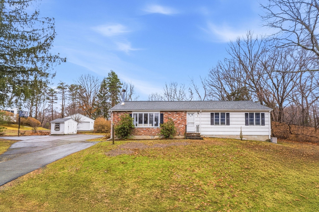 5 Hillcrest Road, Bedford, Massachusetts, 4 Bedrooms Bedrooms, 8 Rooms Rooms,3 BathroomsBathrooms,Residential,For Sale,Hillcrest Road,73491111