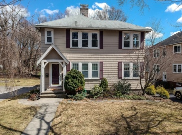 56-58 Cloverdale Rd, Newton, Massachusetts, 2 Bedrooms Bedrooms, 6 Rooms Rooms,1.5 BathroomsBathrooms,Residential,For Sale,Cloverdale Rd,73491948 56-58 Cloverdale Rd, Newton, Massachusetts, 2 Bedrooms Bedrooms, 6 Rooms Rooms,1.5 BathroomsBathrooms,Residential,For Sale,Cloverdale Rd,73491948