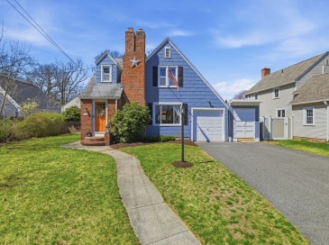 246 Dwight Rd, Springfield, Massachusetts, 3 Bedrooms Bedrooms, 7 Rooms Rooms,1.5 BathroomsBathrooms,Residential,For Sale,Dwight Rd,73499787 246 Dwight Rd, Springfield, Massachusetts, 3 Bedrooms Bedrooms, 7 Rooms Rooms,1.5 BathroomsBathrooms,Residential,For Sale,Dwight Rd,73499787