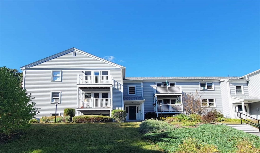 48 Evergreen Road, Northampton, Massachusetts, 2 Bedrooms Bedrooms, 4 Rooms Rooms,1.5 BathroomsBathrooms,Residential,For Sale,Evergreen Road,73427521