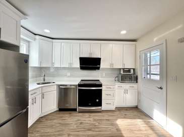 9 Westford St, Quincy, Massachusetts, 4 Bedrooms Bedrooms, 8 Rooms Rooms,2 BathroomsBathrooms,Residential,For Sale,Westford St,73477587