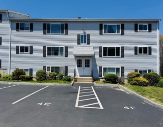 5455 N Main St, Fall River, Massachusetts, 2 Bedrooms Bedrooms, 4 Rooms Rooms,1 BathroomBathrooms,Residential,For Sale,N Main St,73512461