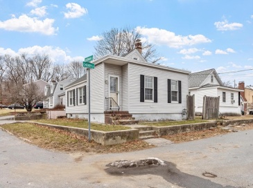 2 Cherry St, Lawrence, Massachusetts, 2 Bedrooms Bedrooms, 5 Rooms Rooms,1 BathroomBathrooms,Residential,For Sale,Cherry St,73489165