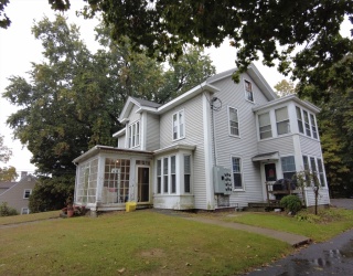 12 E. Main St, Southborough, Massachusetts, 1 Bedroom Bedrooms, 3 Rooms Rooms,1 BathroomBathrooms,Residential Lease,For Rent,E. Main St,73473220
