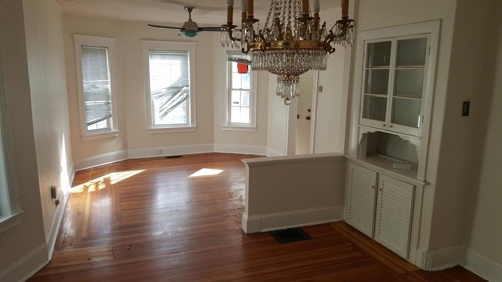 74 Central, Everett, Massachusetts, 2 Bedrooms Bedrooms, 5 Rooms Rooms,1 BathroomBathrooms,Residential Lease,For Rent,Central,73512369