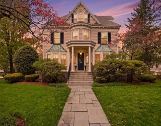 115 Church St, Winchester, Massachusetts, 7 Bedrooms Bedrooms, 11 Rooms Rooms,5 BathroomsBathrooms,Residential,For Sale,Church St,73512327