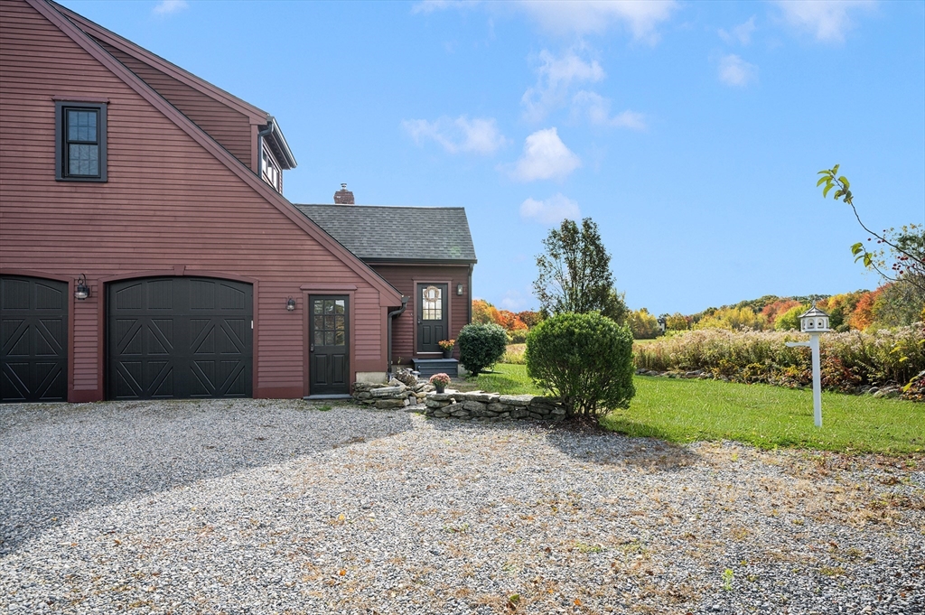 318 Sutton St, Uxbridge, Massachusetts, 3 Bedrooms Bedrooms, 7 Rooms Rooms,2 BathroomsBathrooms,Residential Lease,For Rent,Sutton St,73512172