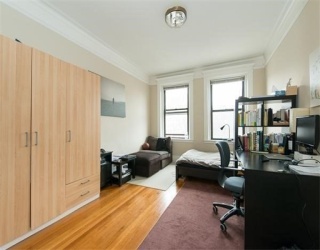 466 Commonwealth Ave, Boston, Massachusetts, 3 Bedrooms Bedrooms, 4 Rooms Rooms,1 BathroomBathrooms,Residential Lease,For Rent,Commonwealth Ave,73512414