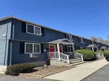 99 Lawrence St, Palmer, Massachusetts, 2 Bedrooms Bedrooms, 6 Rooms Rooms,1.5 BathroomsBathrooms,Residential Lease,For Rent,Lawrence St,73512210 99 Lawrence St, Palmer, Massachusetts, 2 Bedrooms Bedrooms, 6 Rooms Rooms,1.5 BathroomsBathrooms,Residential Lease,For Rent,Lawrence St,73512210