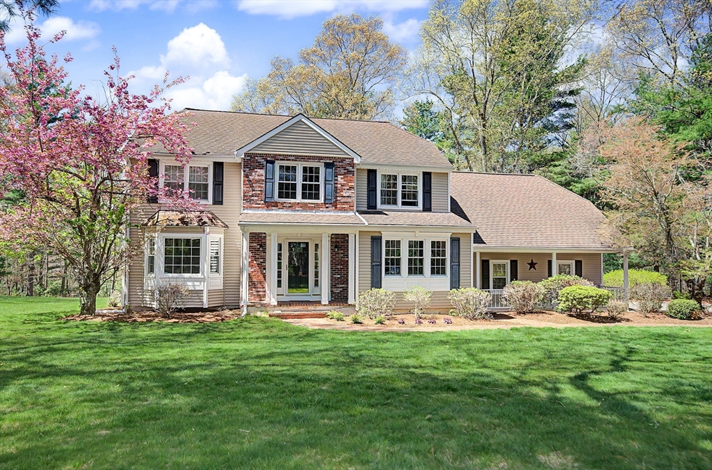 8 Pheasant Hill Rd, Hopkinton, Massachusetts, 4 Bedrooms Bedrooms, 9 Rooms Rooms,3.5 BathroomsBathrooms,Residential,For Sale,Pheasant Hill Rd,73512217