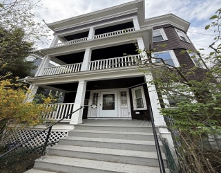 29 Lewis, Somerville, Massachusetts, 3 Bedrooms Bedrooms, 5 Rooms Rooms,1 BathroomBathrooms,Residential Lease,For Rent,Lewis,73512222