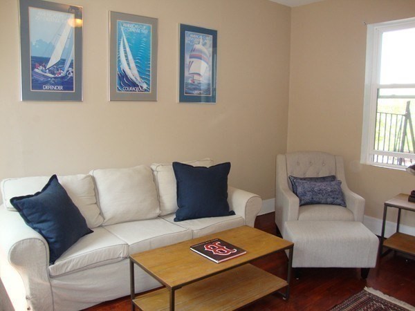 1258 Commonwealth Ave, Boston, Massachusetts, 1 Bedroom Bedrooms, 3 Rooms Rooms,1 BathroomBathrooms,Residential Lease,For Rent,Commonwealth Ave,73512220