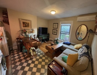 221 Newbury St., Boston, Massachusetts, 1 Bedroom Bedrooms, 2 Rooms Rooms,1 BathroomBathrooms,Residential Lease,For Rent,Newbury St.,73512431