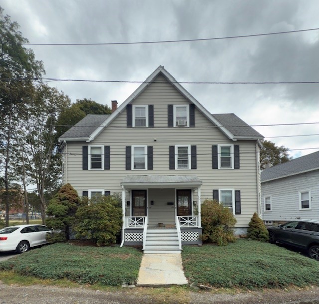 135-137 Lynde St, Melrose, Massachusetts, 1 Bedroom Bedrooms, 3 Rooms Rooms,1 BathroomBathrooms,Residential Lease,For Rent,Lynde St,73512439