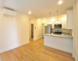 877 Beacon St, Boston, Massachusetts, 1 Bedroom Bedrooms, 2 Rooms Rooms,1 BathroomBathrooms,Residential Lease,For Rent,Beacon St,73512714