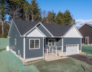 15 High Bluff, Belchertown, Massachusetts, 3 Bedrooms Bedrooms, 6 Rooms Rooms,2.5 BathroomsBathrooms,Residential,For Sale,High Bluff,73512502