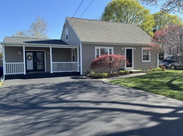 48 Fatima Dr, Bristol, Rhode Island, 3 Bedrooms Bedrooms, 6 Rooms Rooms,2 BathroomsBathrooms,Residential,For Sale,Fatima Dr,73512550