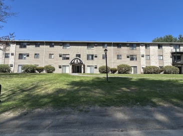 440 North Ave, Haverhill, Massachusetts, 1 Bedroom Bedrooms, 3 Rooms Rooms,1 BathroomBathrooms,Residential,For Sale,North Ave,73512177