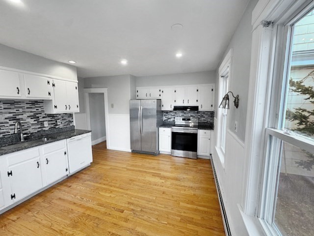 80 Delmont Ave, Worcester, Massachusetts, 6 Bedrooms Bedrooms, 16 Rooms Rooms,3 BathroomsBathrooms,Residential Income,For Sale,Delmont Ave,73512412
