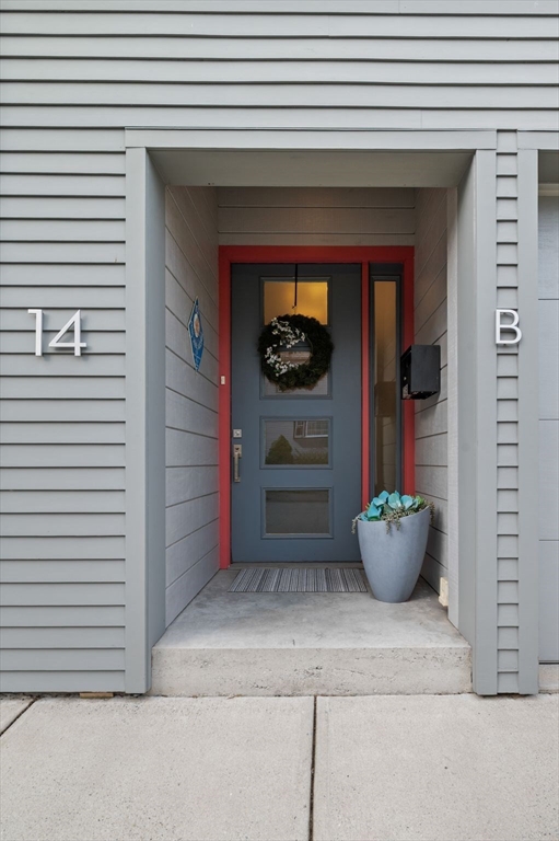 14 Central Street, Marblehead, Massachusetts, 4 Bedrooms Bedrooms, 10 Rooms Rooms,2.5 BathroomsBathrooms,Residential,For Sale,Central Street,73512563