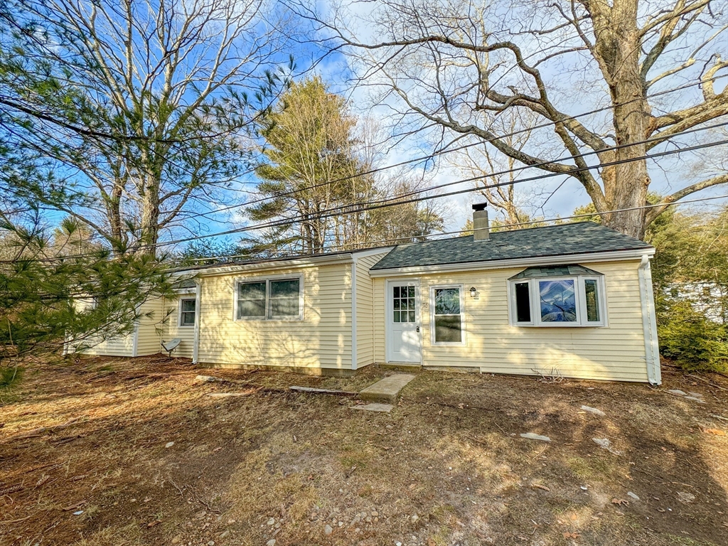 16 School House Cross Rd, Brookfield, Massachusetts, 2 Bedrooms Bedrooms, 4 Rooms Rooms,1 BathroomBathrooms,Residential,For Sale,School House Cross Rd,73512421
