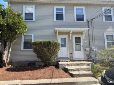 6 Border Street, Woburn, Massachusetts, 3 Bedrooms Bedrooms, 5 Rooms Rooms,1.5 BathroomsBathrooms,Residential Lease,For Rent,Border Street,73512577