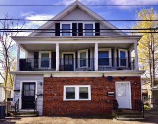 55 Brown Street, Waltham, Massachusetts, 2 Bedrooms Bedrooms, 5 Rooms Rooms,1 BathroomBathrooms,Residential Lease,For Rent,Brown Street,73512722