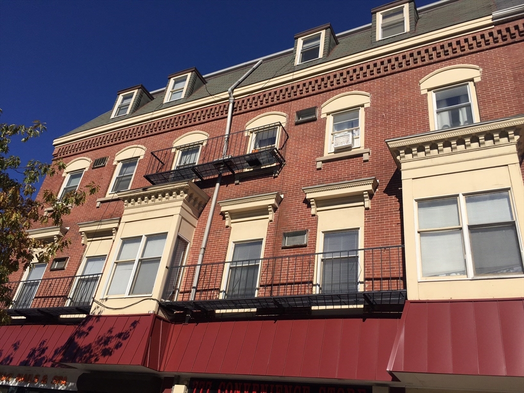 267 Main, Boston, Massachusetts, 1 Bedroom Bedrooms, 2 Rooms Rooms,1 BathroomBathrooms,Residential Lease,For Rent,Main,73512696