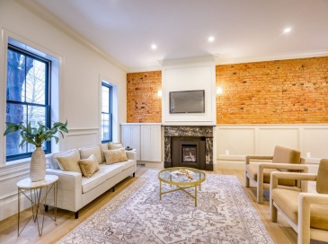 16 Chestnut Street, Boston, Massachusetts, 4 Bedrooms Bedrooms, 10 Rooms Rooms,3.5 BathroomsBathrooms,Residential,For Sale,Chestnut Street,73512592