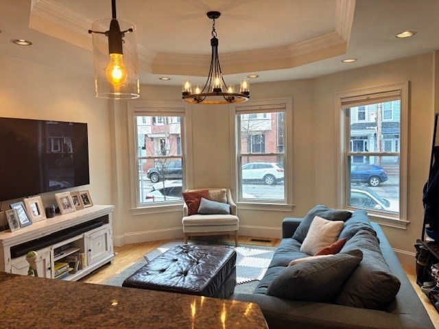 875 E Broadway, Boston, Massachusetts, 3 Bedrooms Bedrooms, 5 Rooms Rooms,2.5 BathroomsBathrooms,Residential Lease,For Rent,E Broadway,73512767