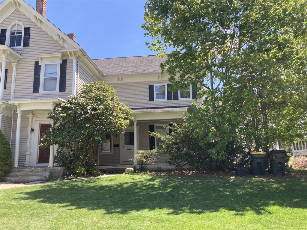 75 Dean Ave., Franklin, Massachusetts, 2 Bedrooms Bedrooms, 6 Rooms Rooms,1 BathroomBathrooms,Residential Lease,For Rent,Dean Ave.,73512672