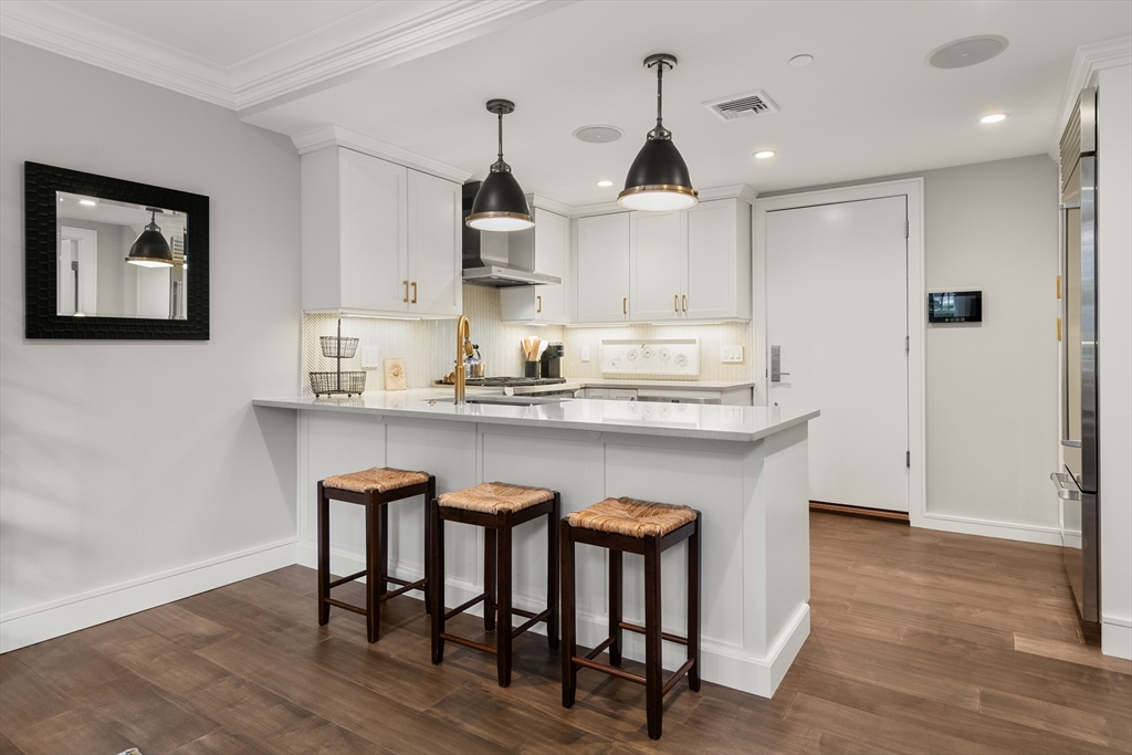 11 Exeter Street, Boston, Massachusetts, 1 Bedroom Bedrooms, 4 Rooms Rooms,1 BathroomBathrooms,Residential,For Sale,Exeter Street,73512798